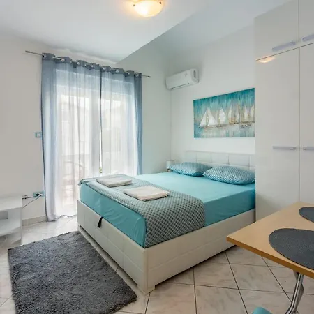 Tena Apartman Selce