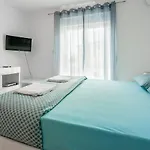 Tena Apartament