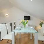 Apartament Tena Selce
