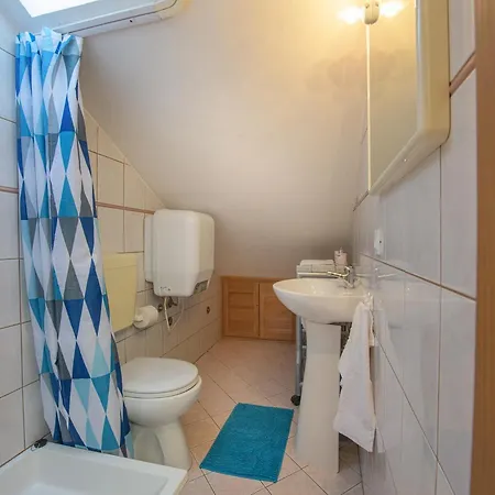 Apartament Tena Selce