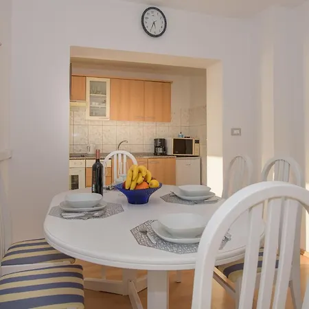 Tena Apartment Selce