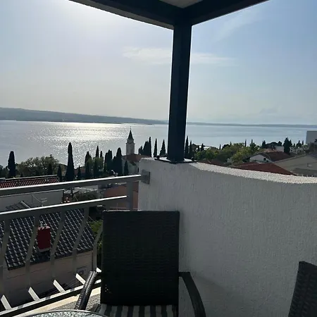 Tena Apartament Selce